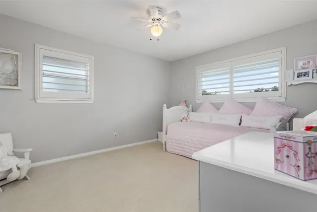 $1,200,000 | 2011 Sea Cove Court, Nassau Bay, TX 77058