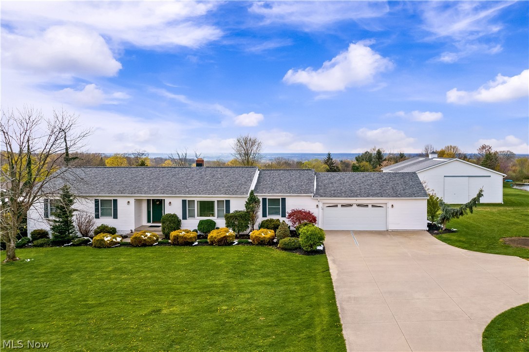 4076 Nichols Road Medina, OH 44256 - Photo 9 of 35 Gallery Image 9