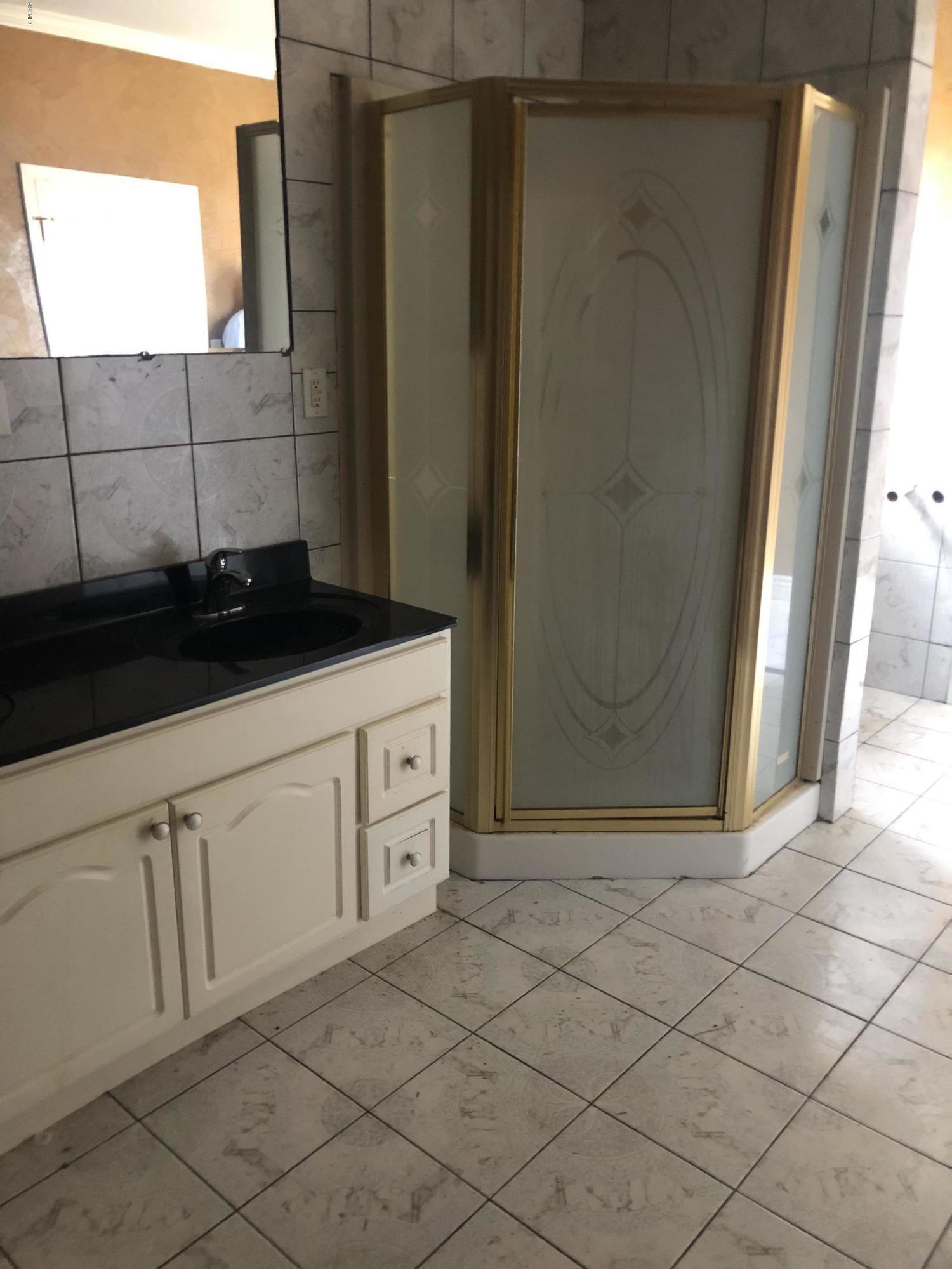 4818 Mc Innis Avenue Moss Point, MS 39563 - Photo 19 of 33 491658D2-0166-4833-8789-702035CF6376