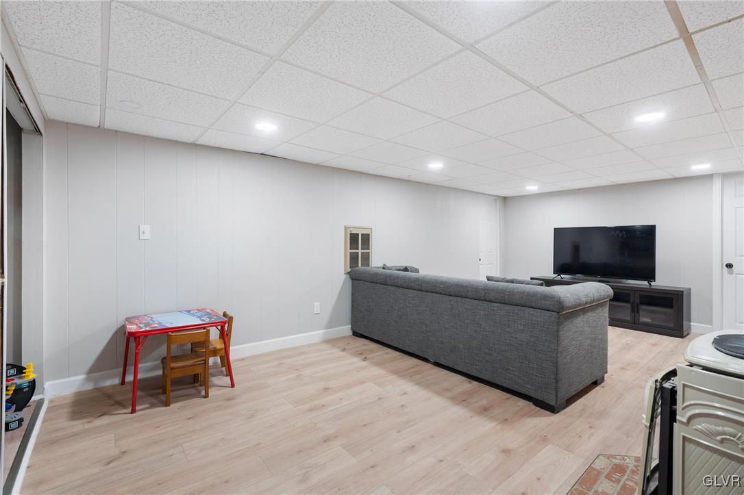 4717 Lanark Road Center Valley, PA 18034 - Photo 16 of 26 Gallery Image 16