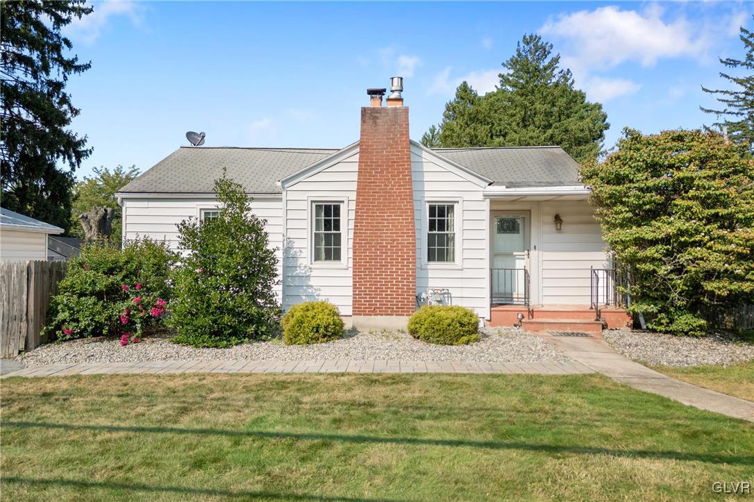 4717 Lanark Road Center Valley, PA 18034 - Photo 2 of 26 Gallery Image 2