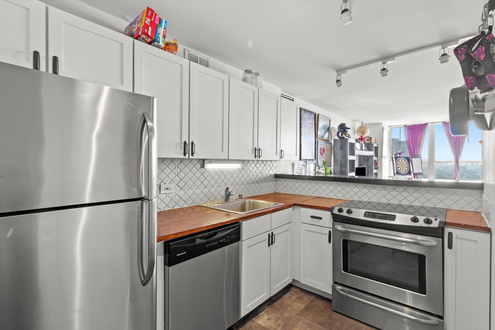 655 West Irving Park Road, Unit 3509 Chicago, IL 60613 - Photo 11 of 25