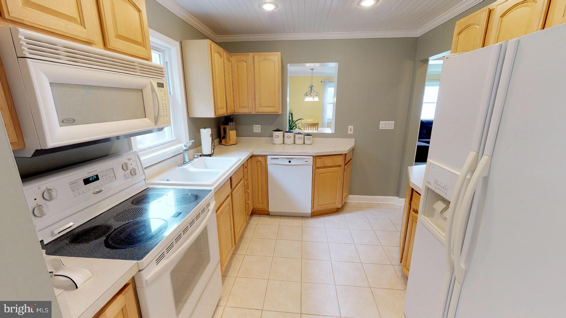 1639 Old Manchester Road Westminster, MD 21157 - Photo 10 of 24 Pass through window keeps the chef with the party