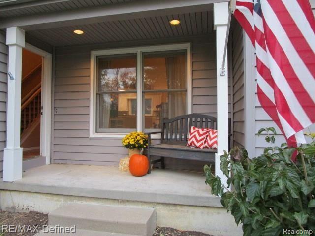 9232 Allen Road Clarkston, MI 48348 - Photo 3 of 41 IMG_0525.JPG
