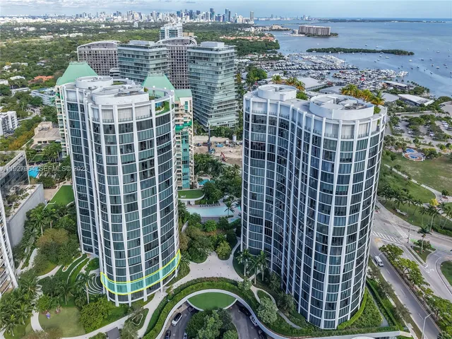 a picture of city view