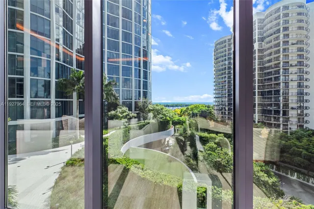 $7,500,000 | 2821 South Bayshore Drive, Unit 5A, Miami, FL 33133