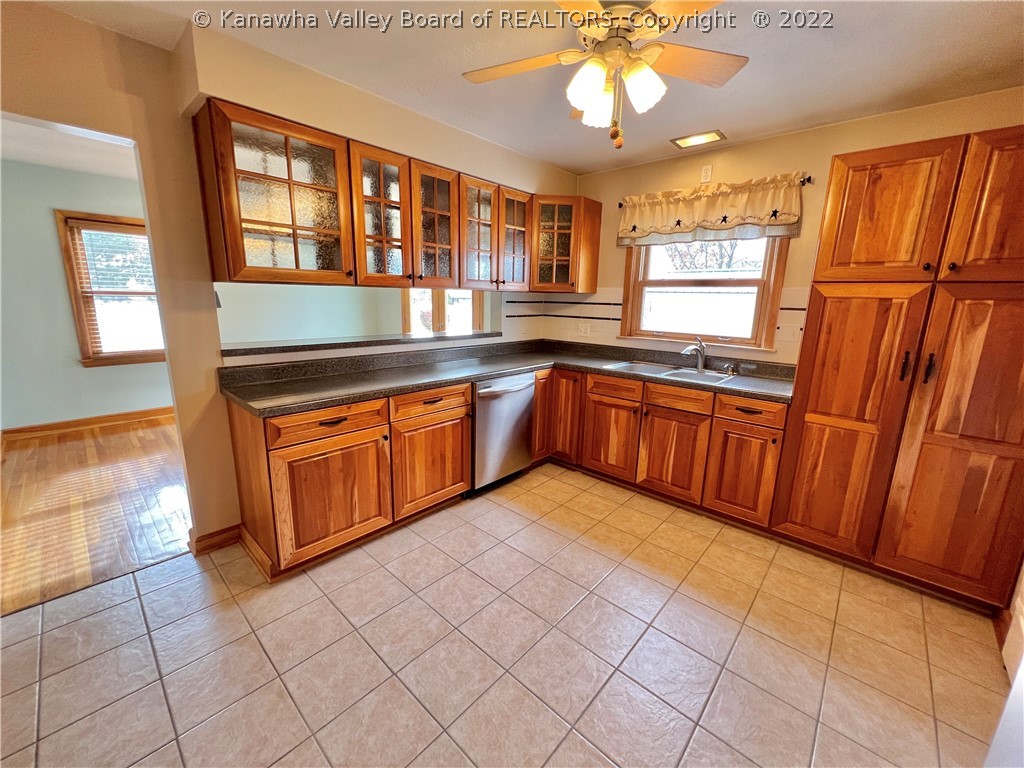 2023 Mason Boulevard Point Pleasant, WV 25550 - Photo 12 of 48 Gallery Image 12