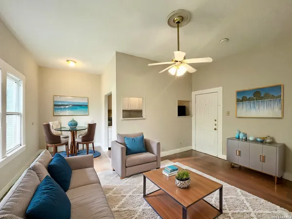 $795 | 319 Army Boulevard, Unit 2, San Antonio, TX 78215