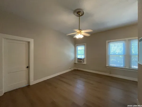 $795 | 319 Army Boulevard, Unit 2, San Antonio, TX 78215