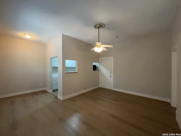 $795 | 319 Army Boulevard, Unit 2, San Antonio, TX 78215