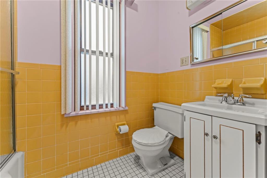 488 Georgetown Road Lawrence, PA 15055 - Photo 19 of 24 Full Hall Bathroom 488 Georgetown Road