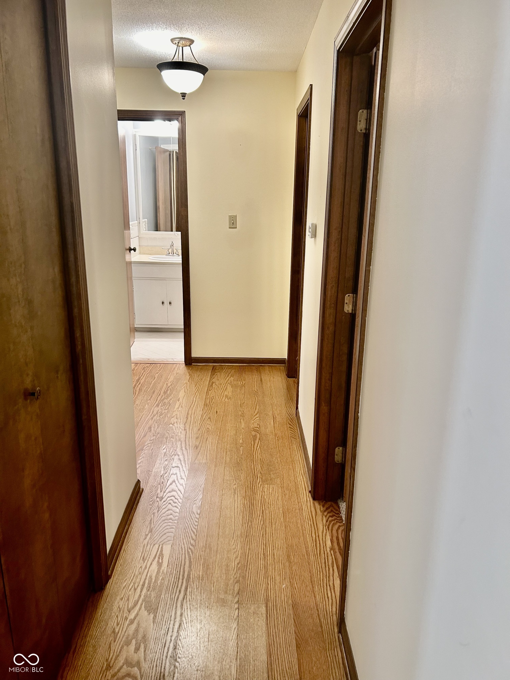 375 Shadow Road Greenwood, IN 46142 - Photo 9 of 44