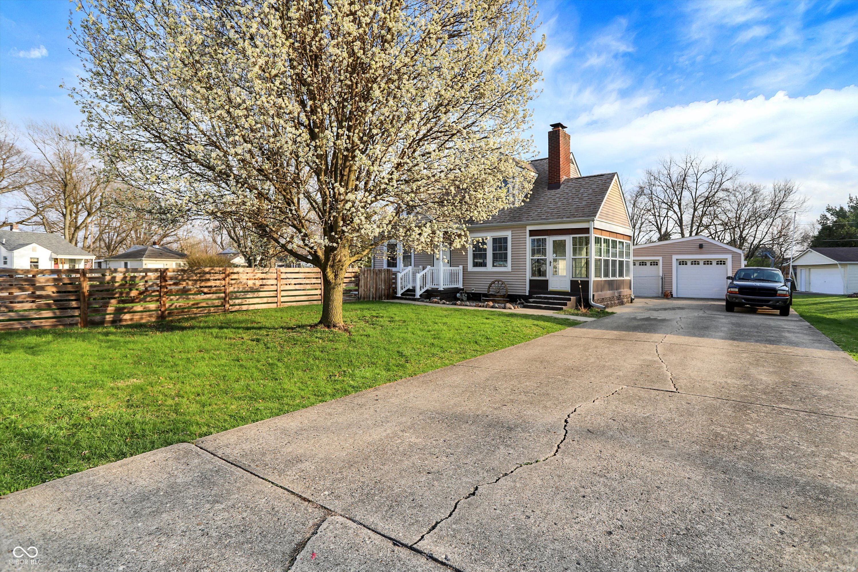 315 Federal Drive Anderson, IN 46013 - Photo 2 of 45
