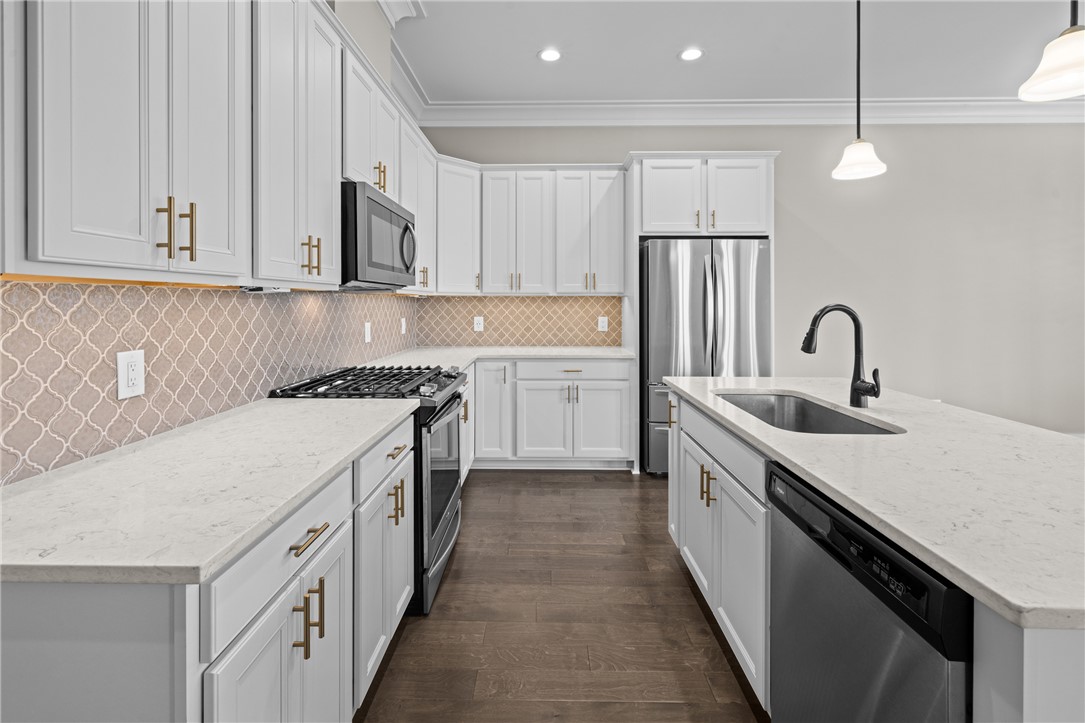 218 Tuttle Street Clemson, SC 29631 - Photo 8 of 20