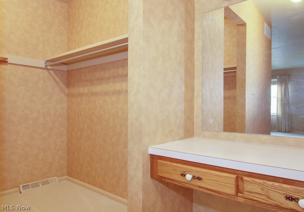 4590 Pinewood Path Akron, OH 44321 - Photo 25 of 35 Gallery Image 25
