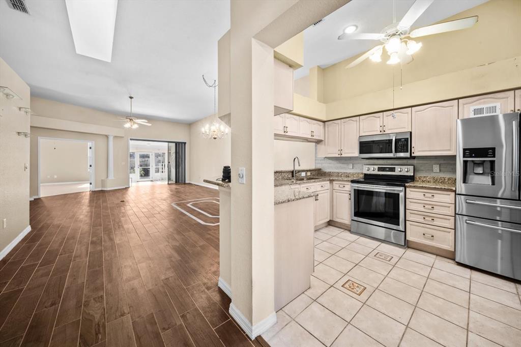 2788 Country Way Clearwater, FL 33763 - Photo 10 of 42