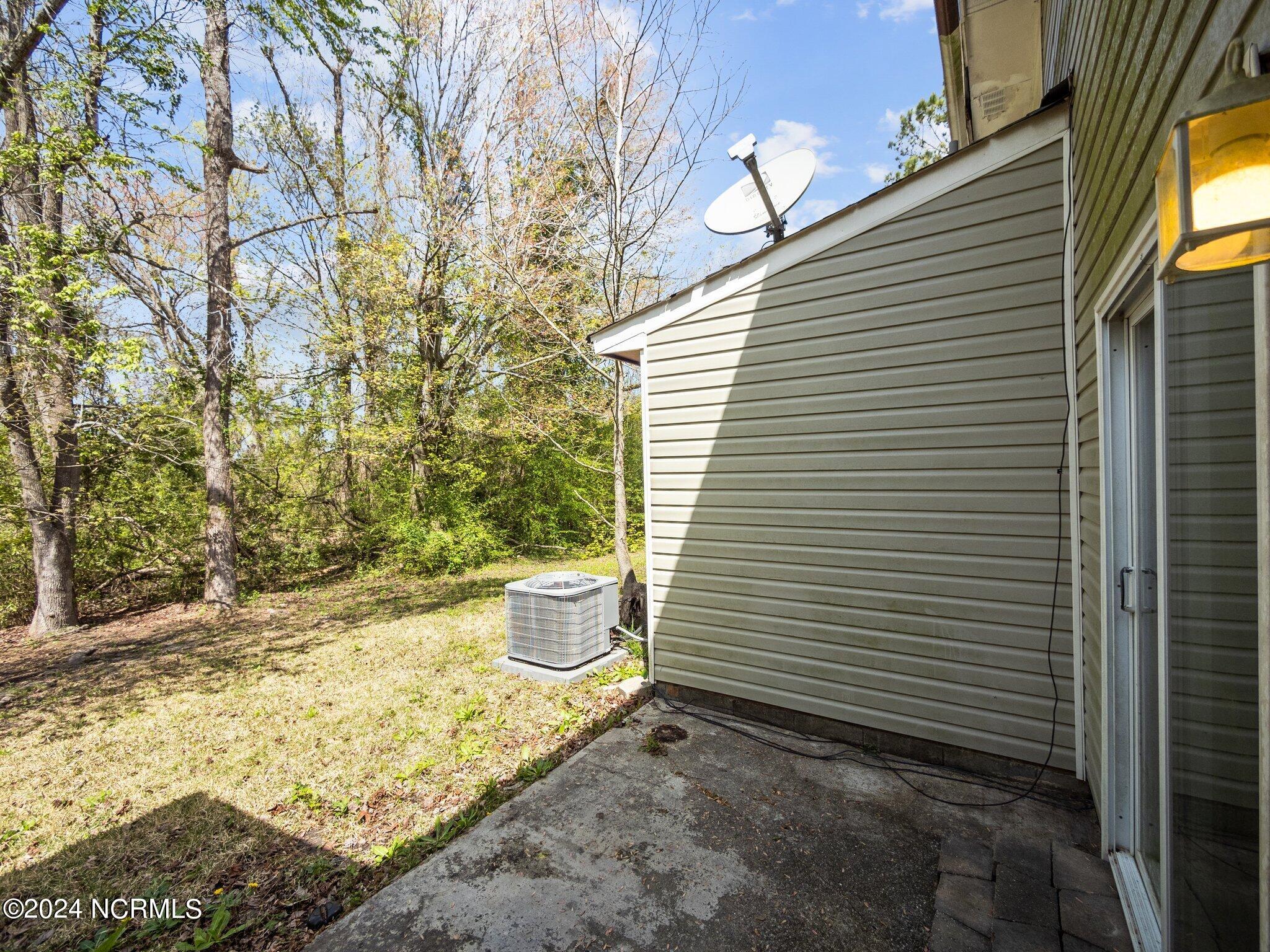 82 Balsam Road Jacksonville, NC 28546 - Photo 33 of 45 53-web-or-mls-P3259833