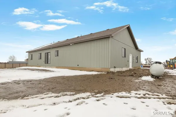 $465,000 | 2911 Hackamore Drive, St. Anthony, ID 83445
