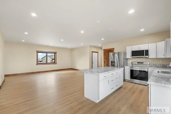 $465,000 | 2911 Hackamore Drive, St. Anthony, ID 83445