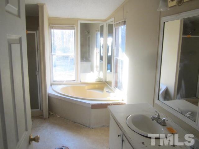 74 Little Mill Road Henderson, NC 27537 - Photo 10 of 17 Gallery Image 10