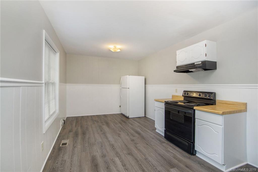 2512 Thornton Road Charlotte, NC 28208 - Photo 9 of 16 Gallery Image 9