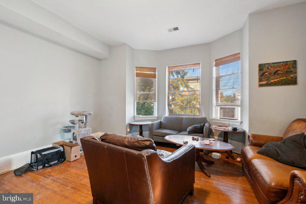 3000 North Calvert Street Baltimore, MD 21218 - Photo 25 of 45 Gallery Image 25