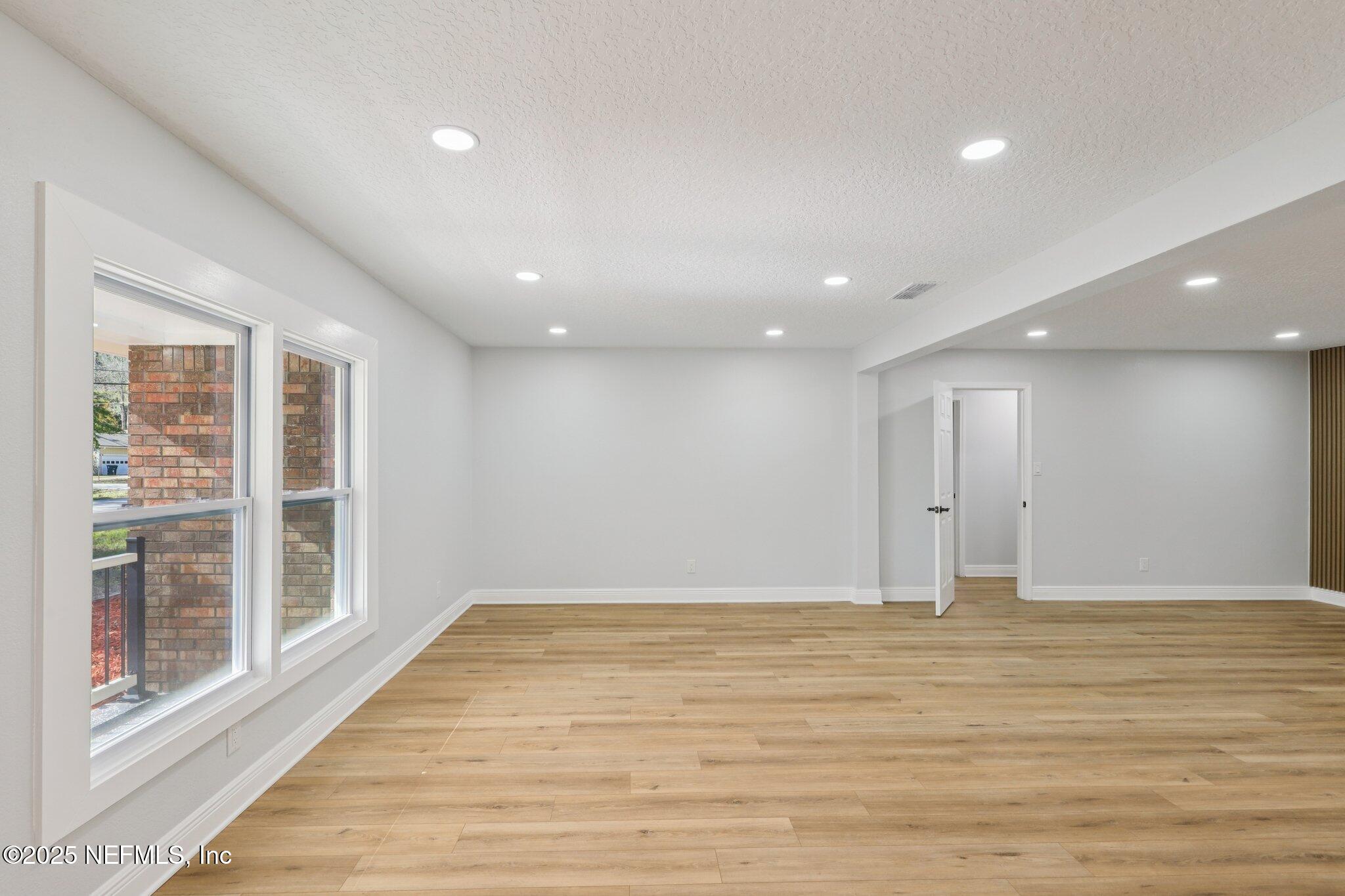 12305 Del Rio Drive Jacksonville, FL 32258 - Photo 15 of 75 Living Room 2nd View