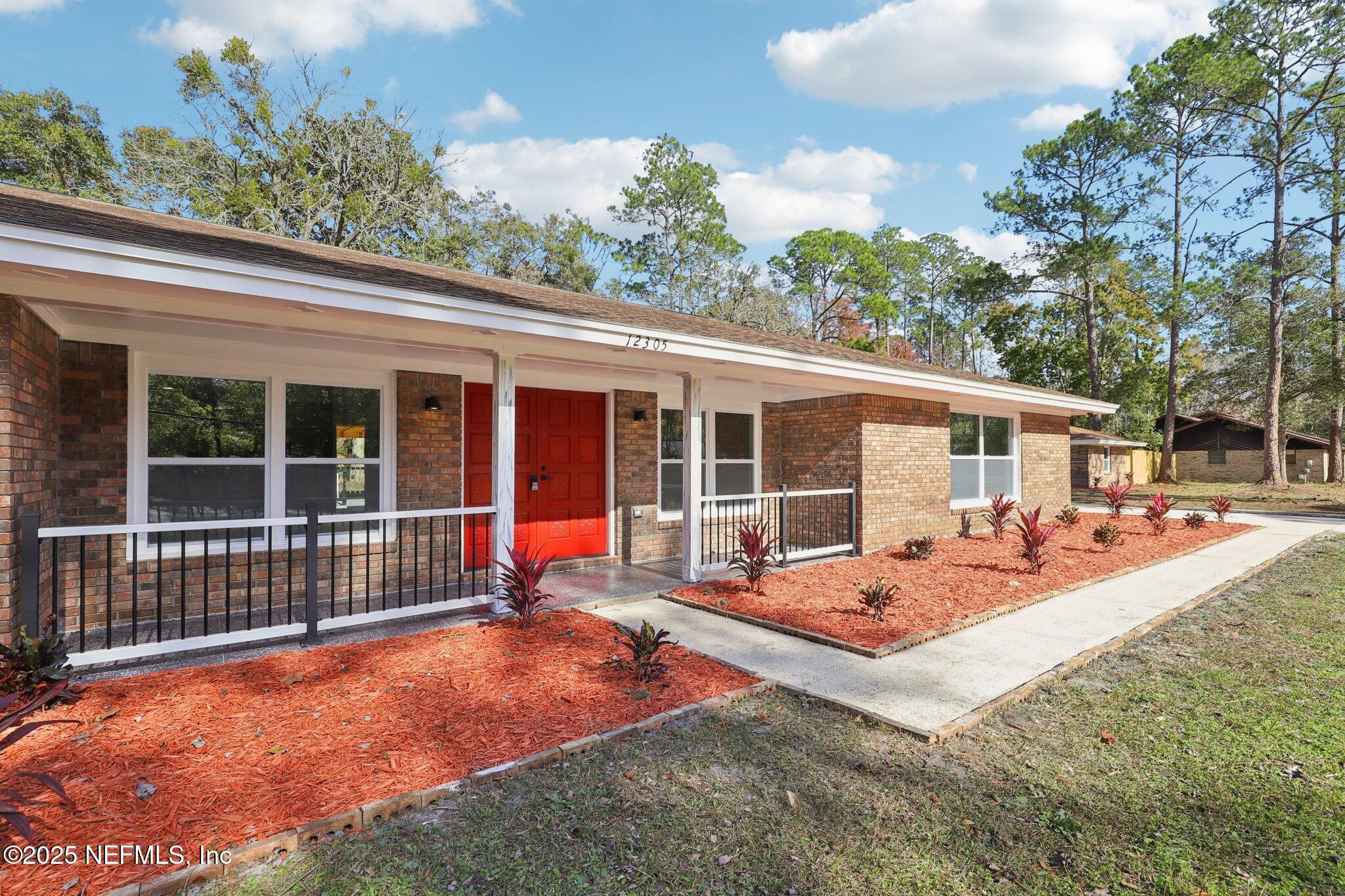 12305 Del Rio Drive Jacksonville, FL 32258 - Photo 5 of 75 Front Walkway