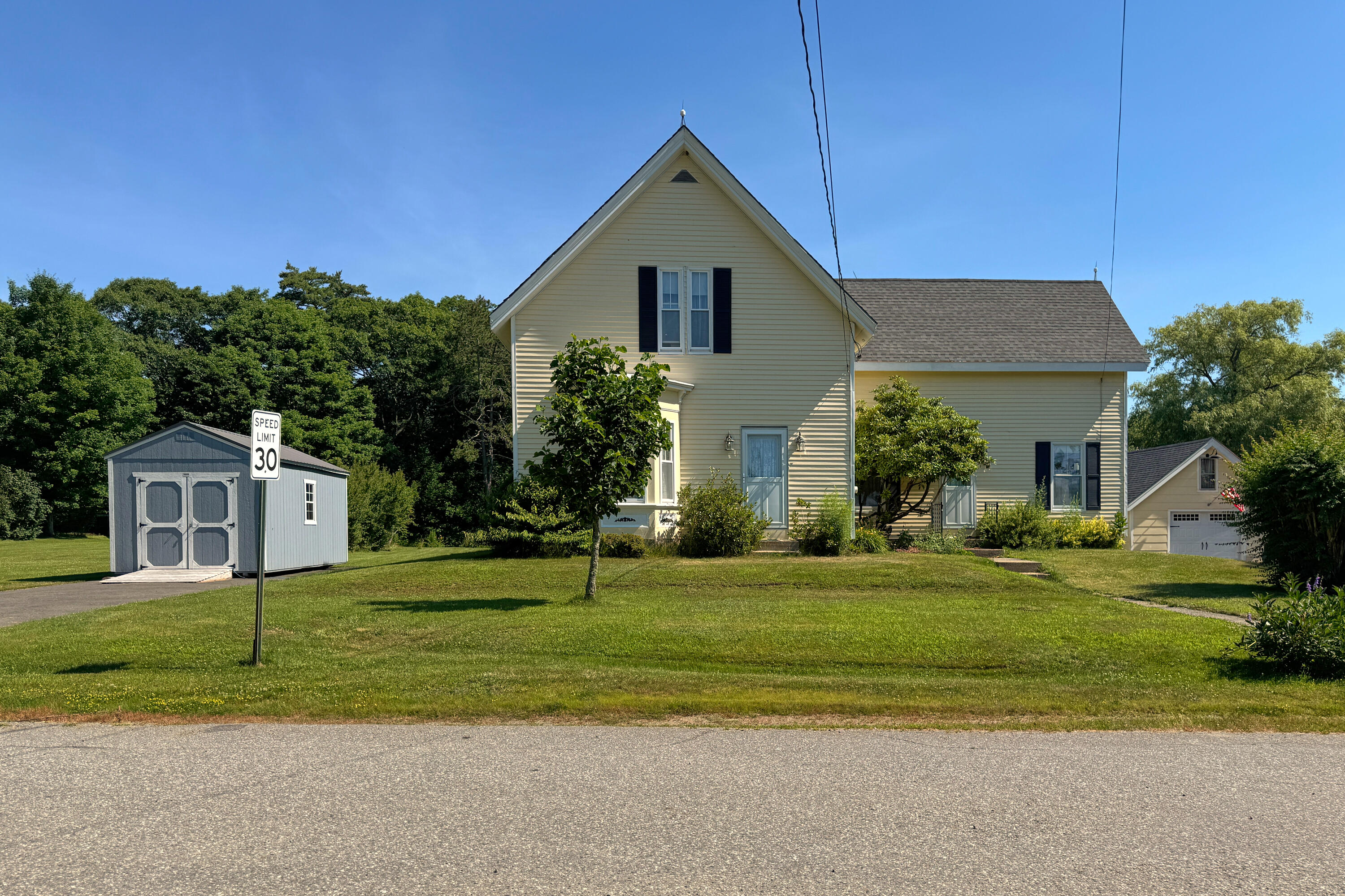45 Maple Street Warren, ME 04864 - Photo 2 of 46 45 Maple Street, Warren