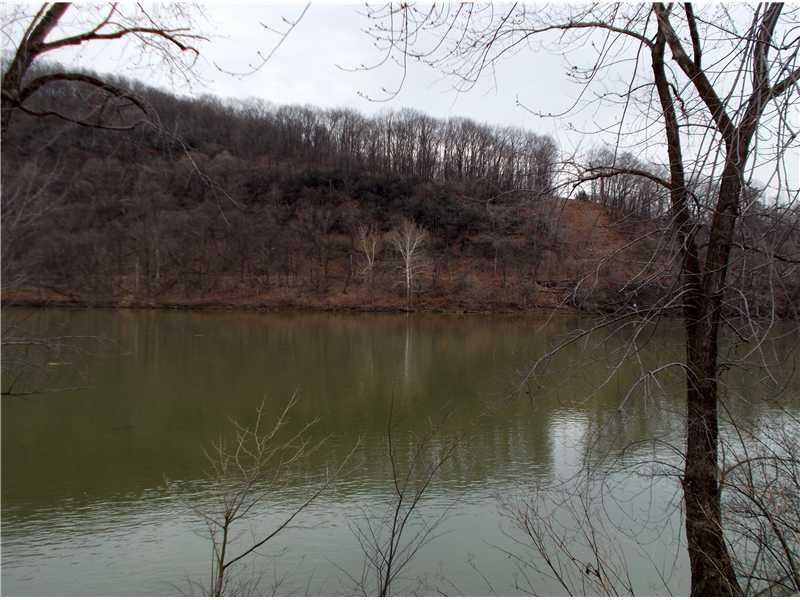 15 Riverside Drive Freeport, PA 16229 - Photo 3 of 25 Other. Whether it s fishing, boating, tubing, water skiing, kayaking, canoeing, swimming or just unwinding, the river is the place to be!!