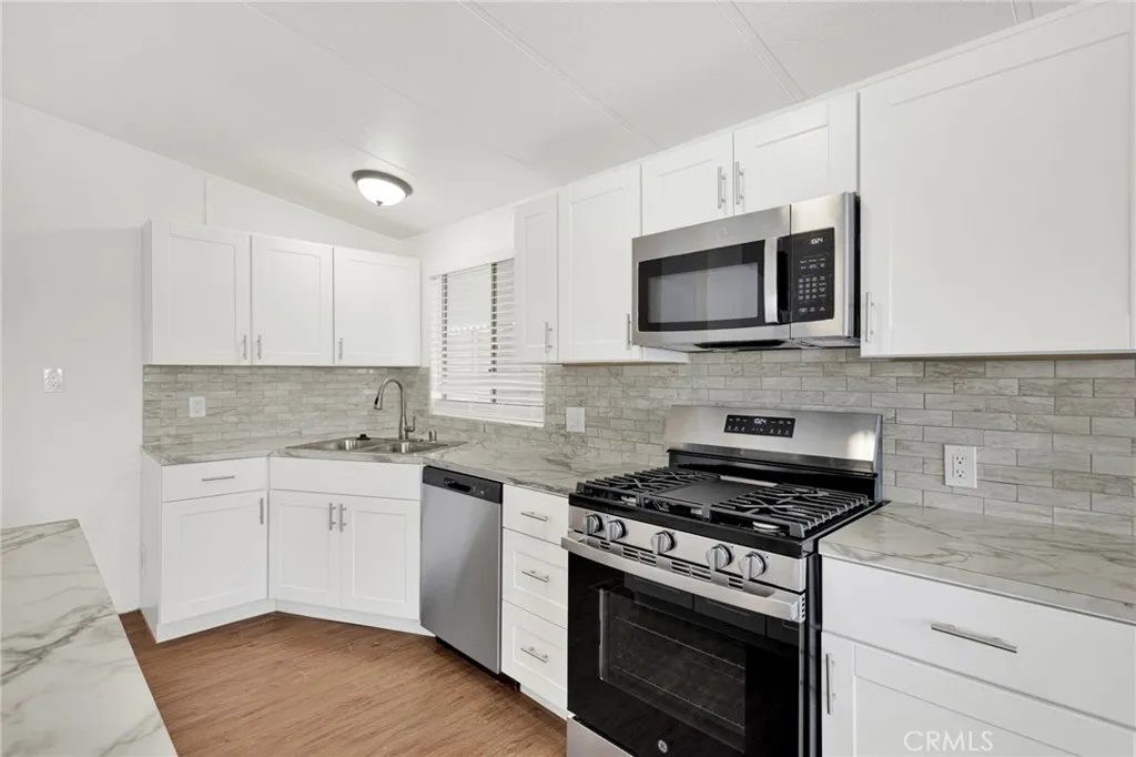 15252 Seneca Road, Unit 257 Victorville, CA 92392 - Photo 9 of 26
