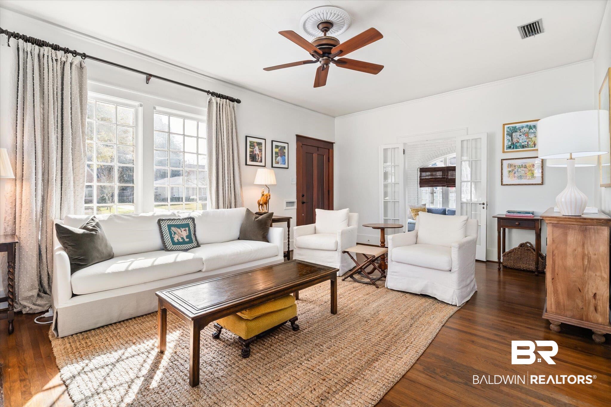 55 Silverwood Street Mobile, AL 36607 - Photo 3 of 31 Living Room