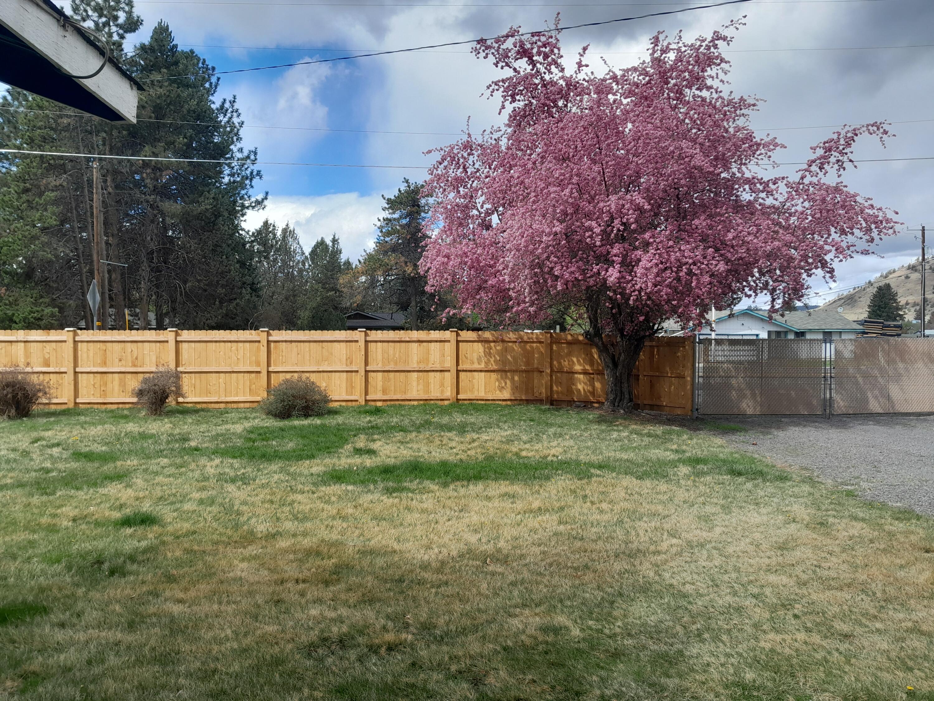 61984 Pettigrew Road Bend, OR 97702 - Photo 22 of 29