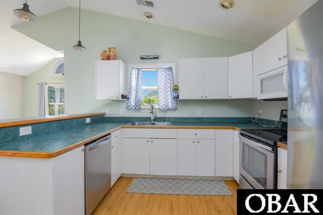 $449,900 | 451 Harbour View Drive, Kill Devil Hills, NC 27948