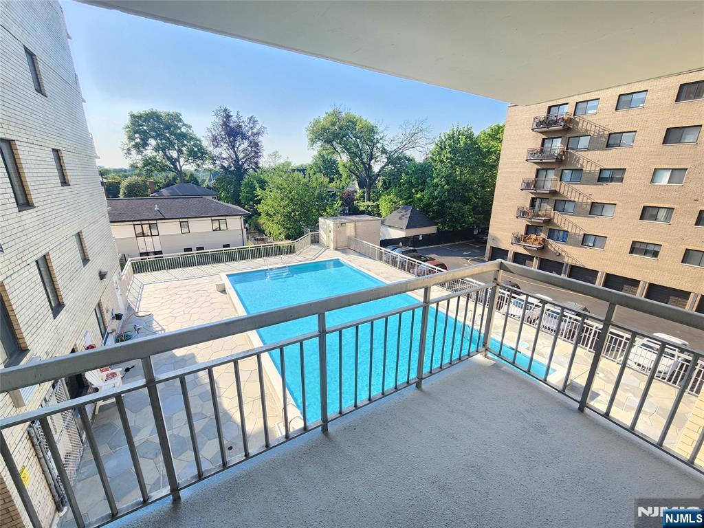 307 Prospect Avenue, Unit 4D Hackensack, NJ 07601 - Photo 9 of 31