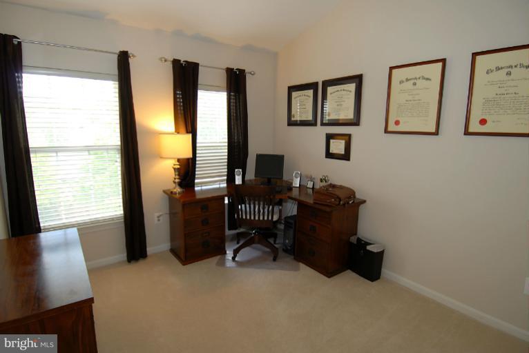12005 Edgemere Circle Reston, VA 20190 - Photo 12 of 29 Bedroom 3