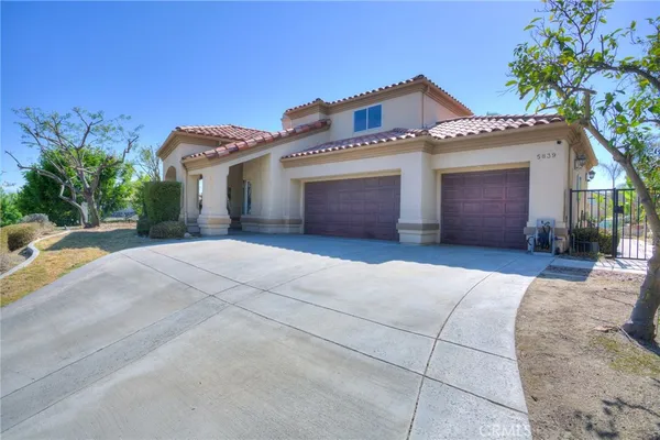 $4,100 | 5839 VĆa Susana, Riverside, CA 92506