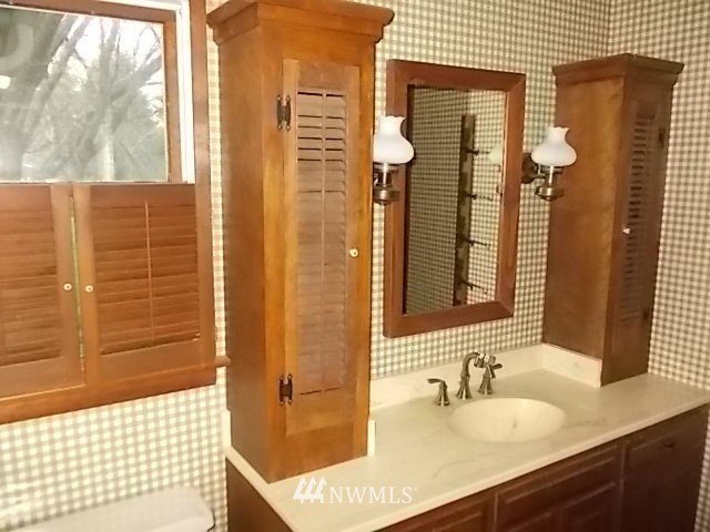10310 210th Lane Southwest Rochester, WA 98579 - Photo 17 of 25