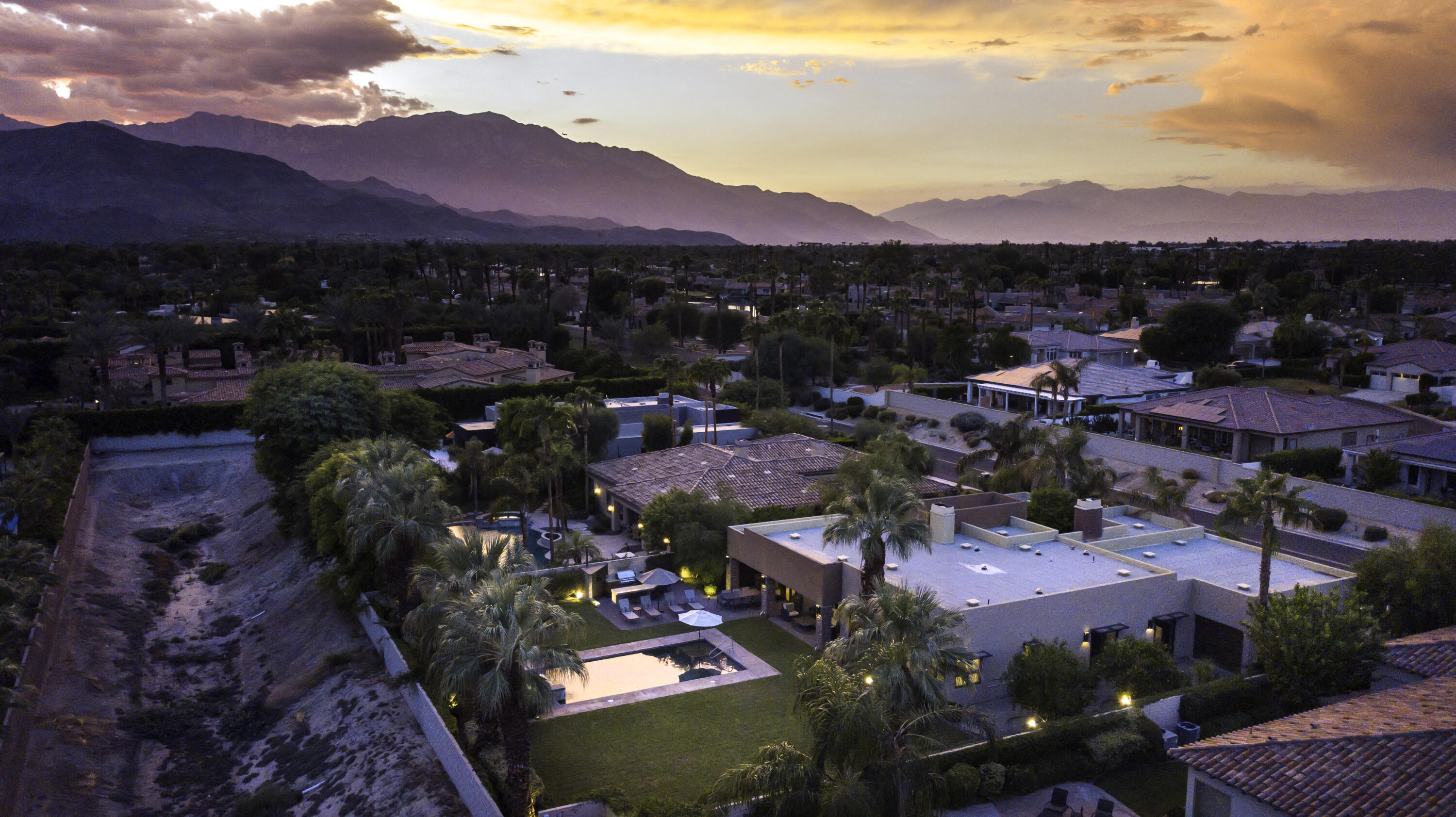 72737 Verbenia Road Rancho Mirage, CA 92270 - Photo 29 of 29 a view of a houses with a city