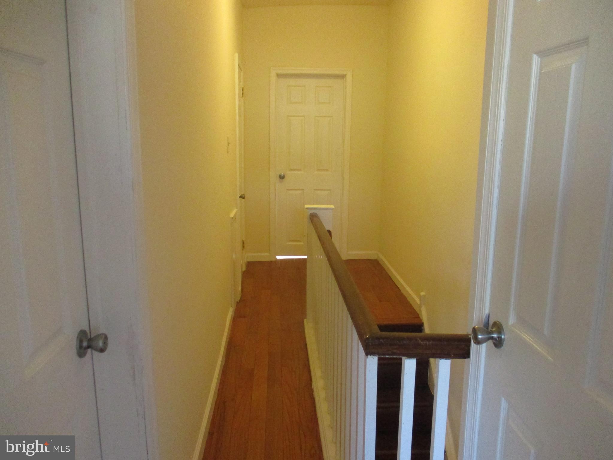 1914 Pierce Street Philadelphia, PA 19145 - Photo 17 of 17 Hallway