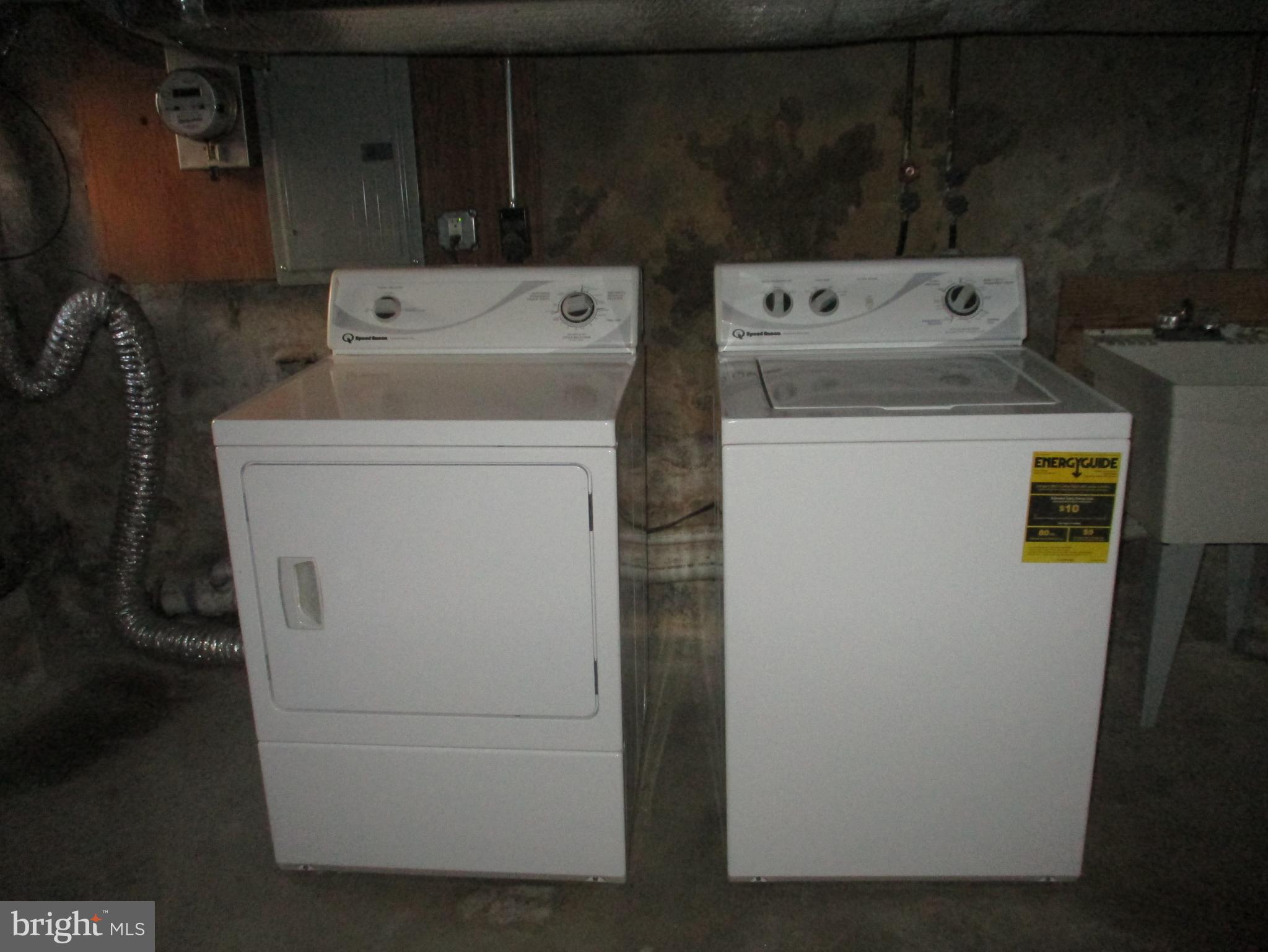 1914 Pierce Street Philadelphia, PA 19145 - Photo 10 of 17 Basement Laundry