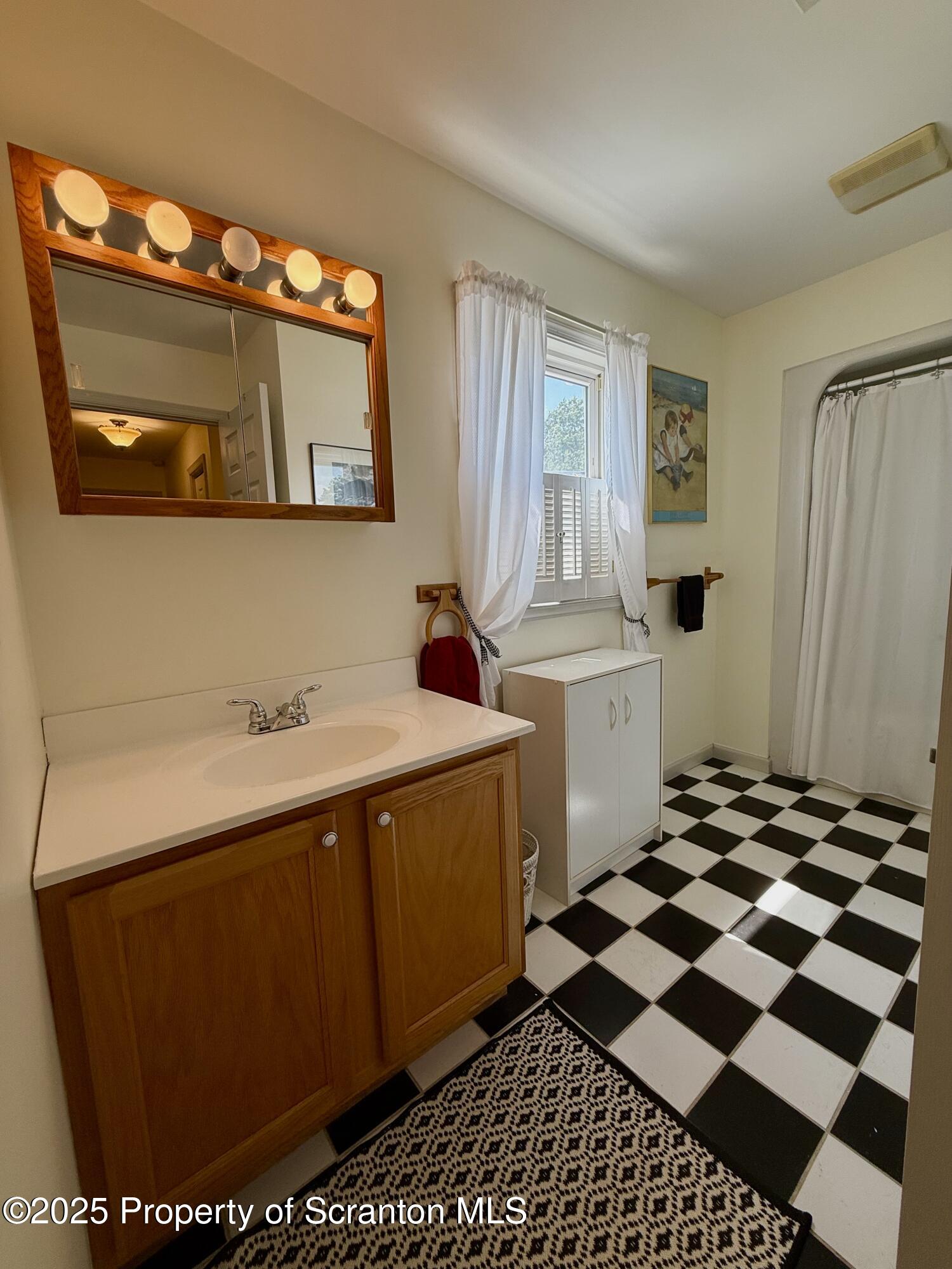 535 Cherry Drive Exeter, PA 18643 - Photo 22 of 41 IMG_0254