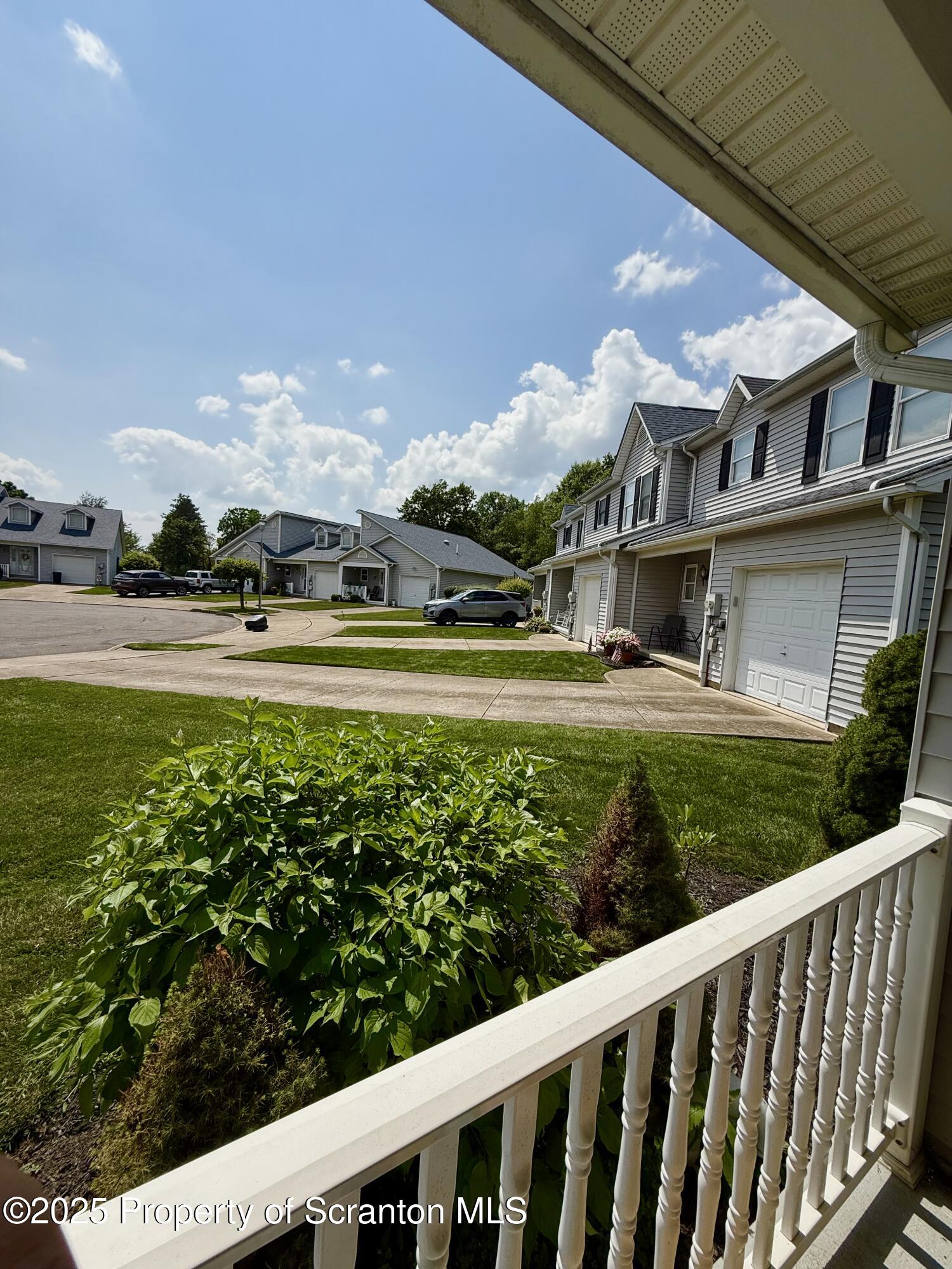 535 Cherry Drive Exeter, PA 18643 - Photo 6 of 41 IMG_0304