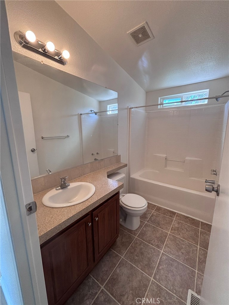 10024 Anderson Ranch Road Phelan, CA 92371 - Photo 11 of 32