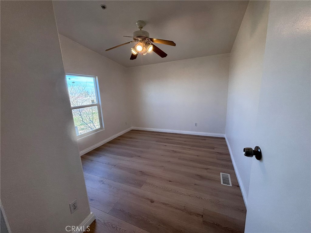 10024 Anderson Ranch Road Phelan, CA 92371 - Photo 14 of 32