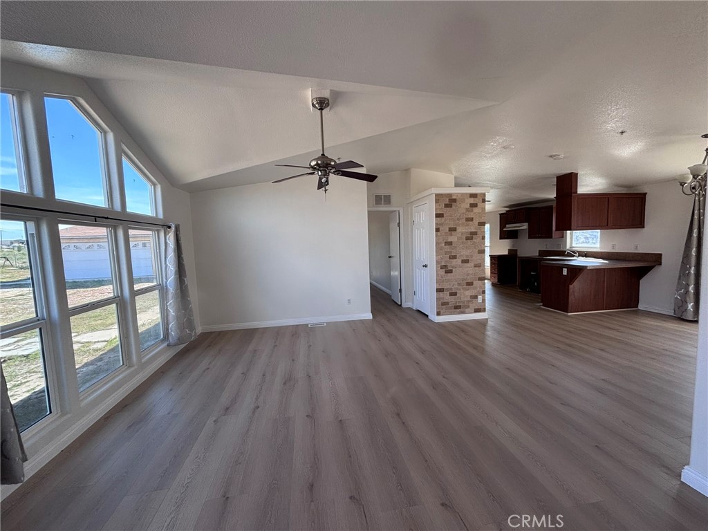 10024 Anderson Ranch Road Phelan, CA 92371 - Photo 6 of 32