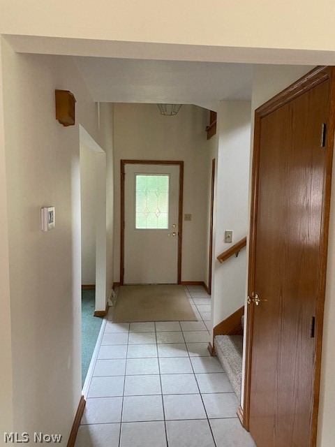 6861 South Raccoon Road Canfield, OH 44406 - Photo 6 of 41 Light filled entry with ceramic tile