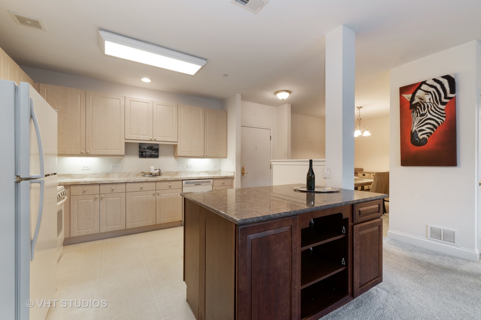 620 McHenry Road, Unit 202 Wheeling, IL 60090 - Photo 6 of 13