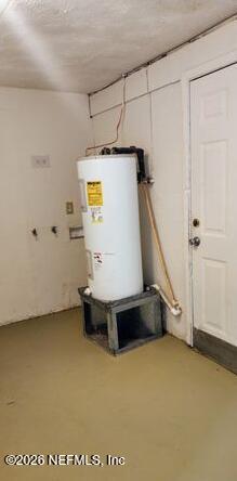 5211 Arrowsmith Road Jacksonville, FL 32208 - Photo 22 of 24 a view of a room with gym equipment