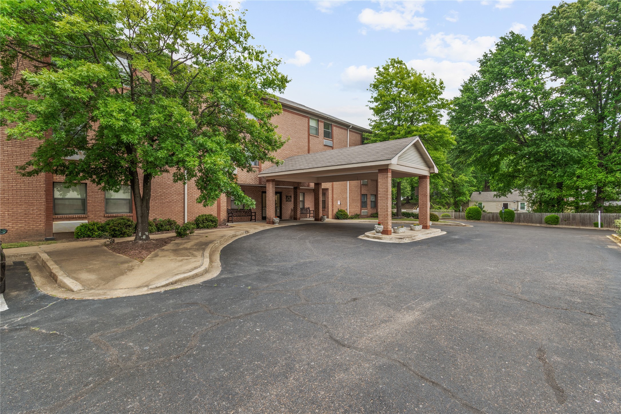 1360 East Alcy Road Memphis, TN 38106 - Photo 2 of 14